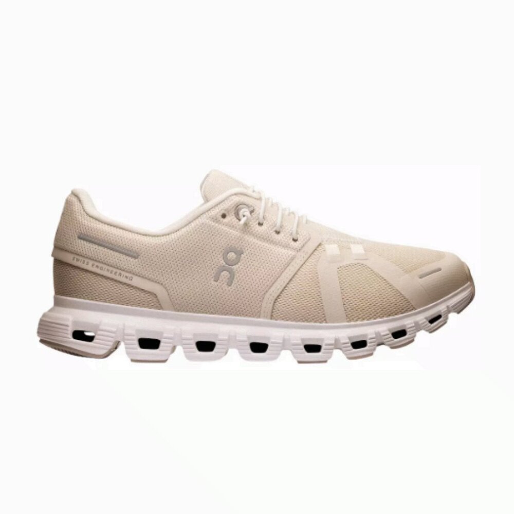 Women's Cloud 6 On (Pearl/White) Shoes - New with a tag